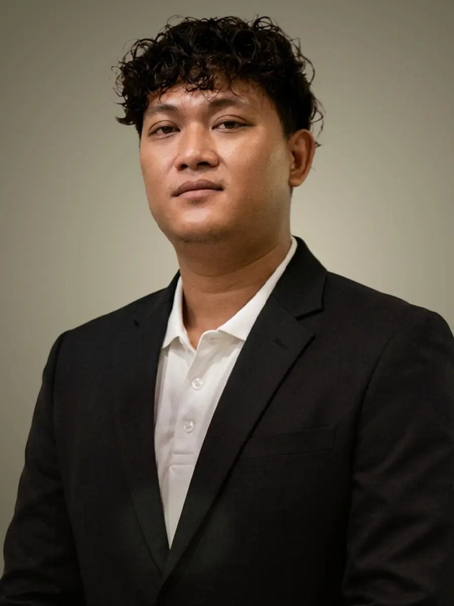 KTK Sales and Marketing team portrait 4